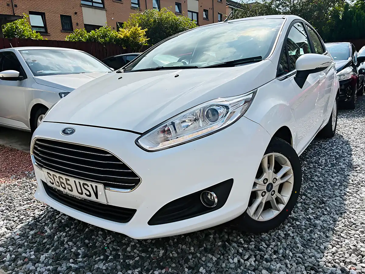 Used 2015 Ford Fiesta Zetec White - Interior and Exterior details 11