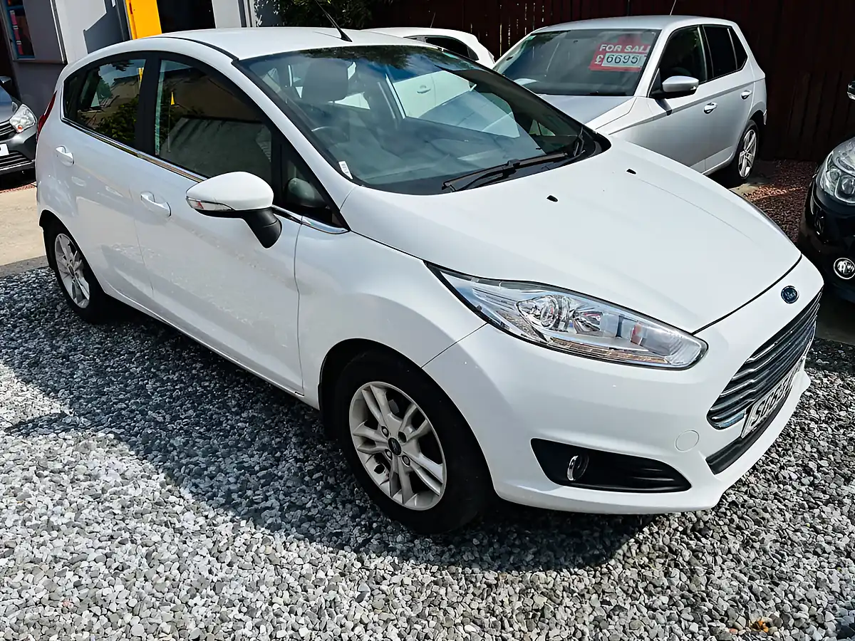 Used 2015 Ford Fiesta Zetec White - Interior and Exterior details 13
