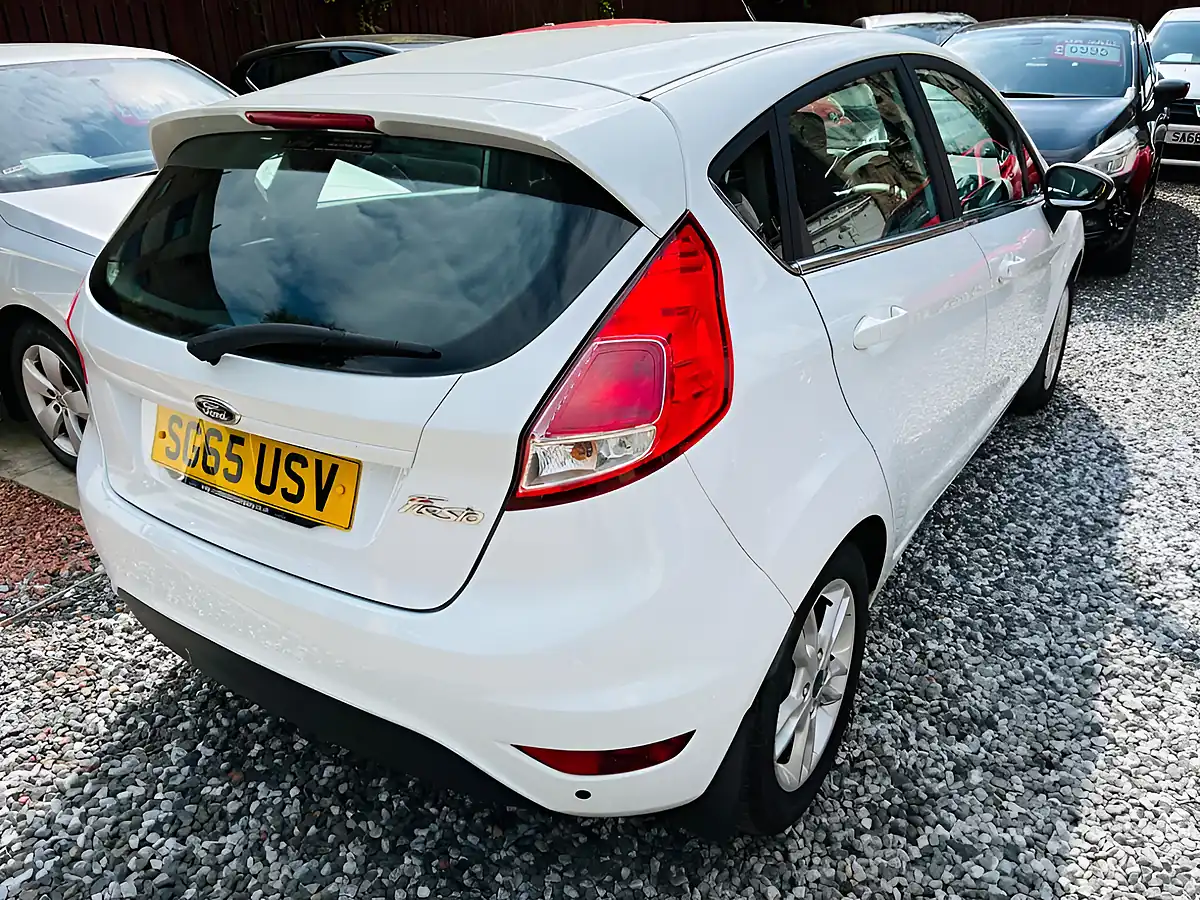 Used 2015 Ford Fiesta Zetec White - Interior and Exterior details 16