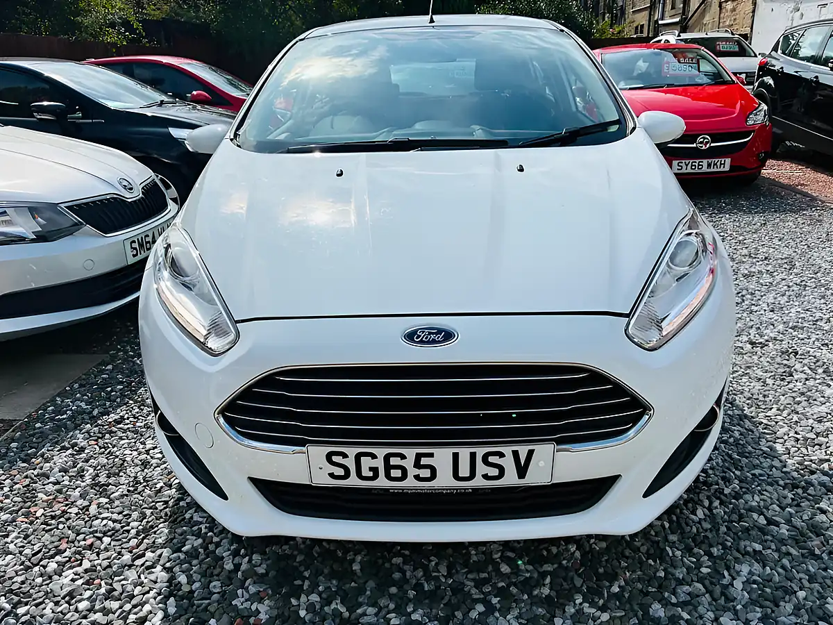 Used 2015 Ford Fiesta Zetec White - Interior and Exterior details 3