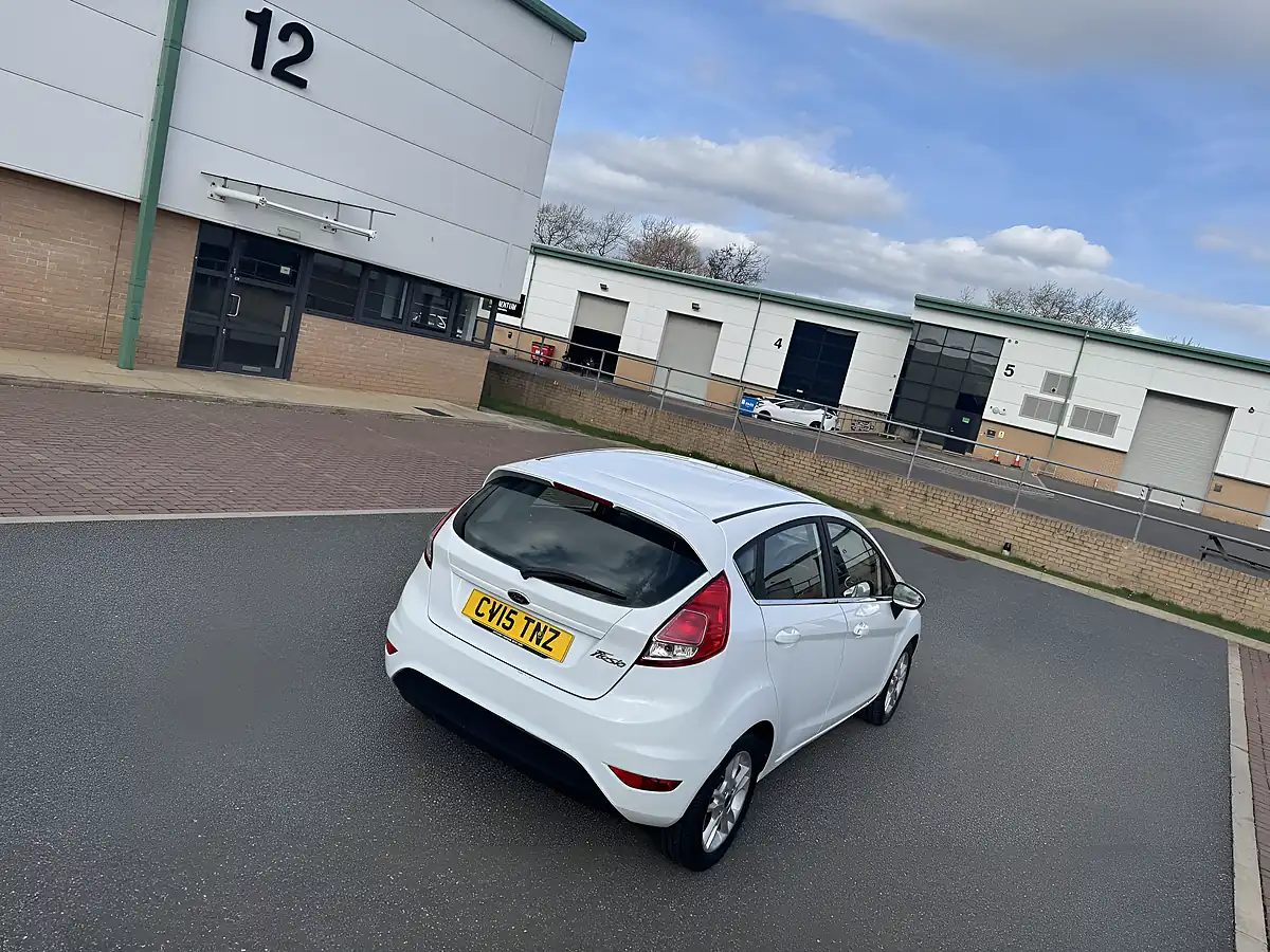 Used 2015 Ford Fiesta Zetec White - Interior and Exterior details 16