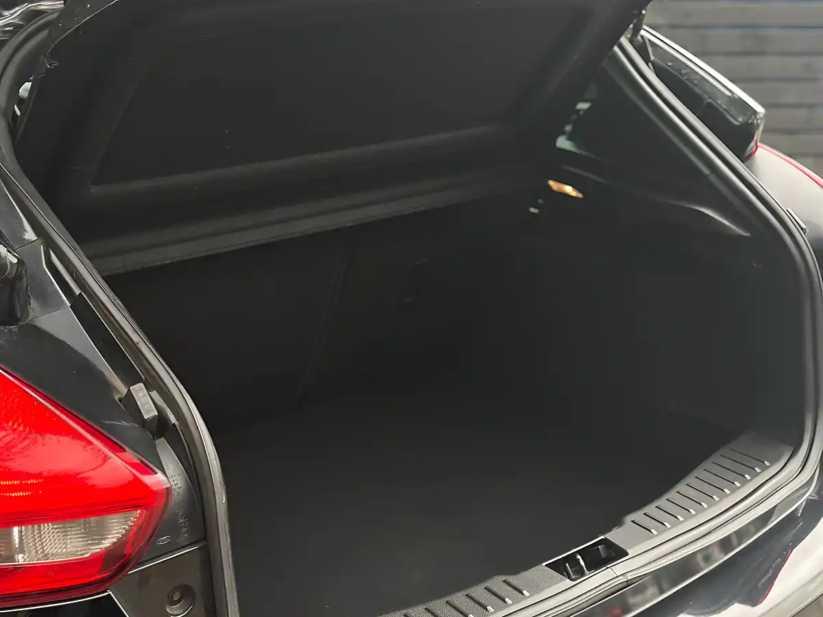 Used 2015 Ford Focus ST-1 Black - Interior and Exterior details 14