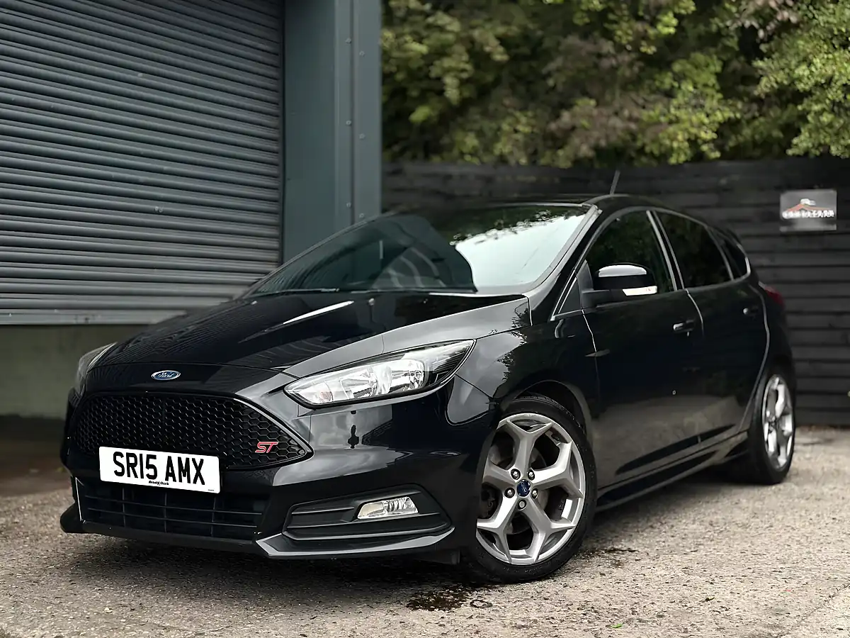 Used 2015 Ford Focus ST-1 Black - Interior and Exterior details 20