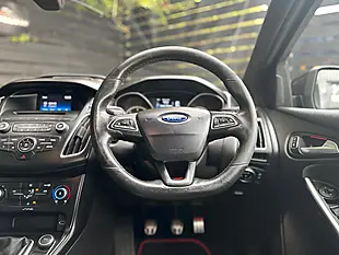 Used 2015 Ford Focus ST-1 Black - Interior and Exterior details 8