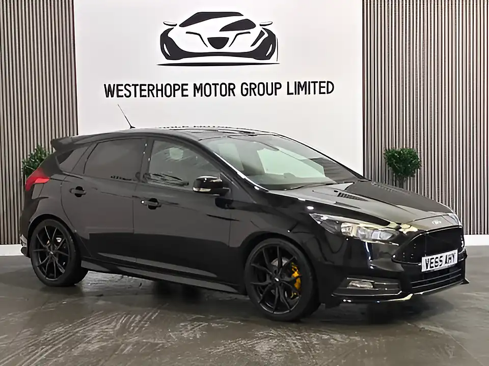 Used 2015 Ford Focus ST-2 Black - Interior and Exterior details 10