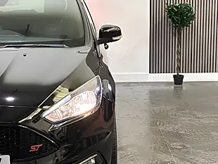 Used 2015 Ford Focus ST-2 Black - Interior and Exterior details 17