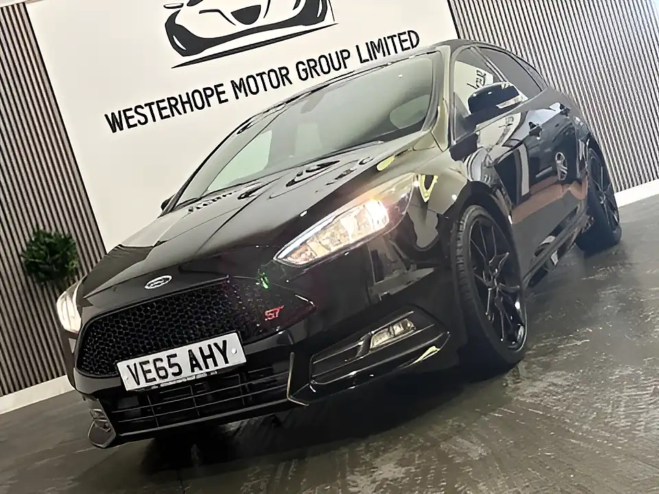 Used 2015 Ford Focus ST-2 Black - Interior and Exterior details 7