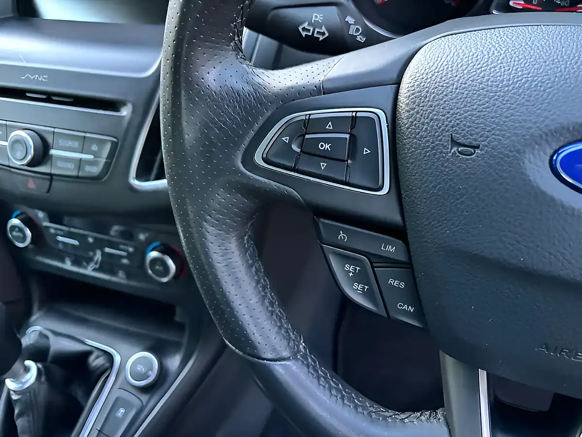 Used 2015 Ford Focus ST-2 Black - Interior and Exterior details 14