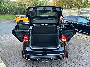 Used 2015 Ford Focus ST-2 Black - Interior and Exterior details 19