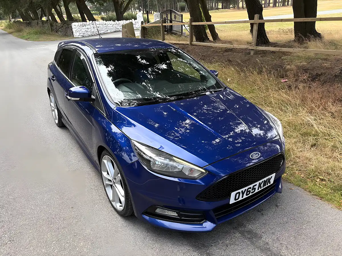 Used 2015 Ford Focus ST-2 Blue - Interior and Exterior details 9