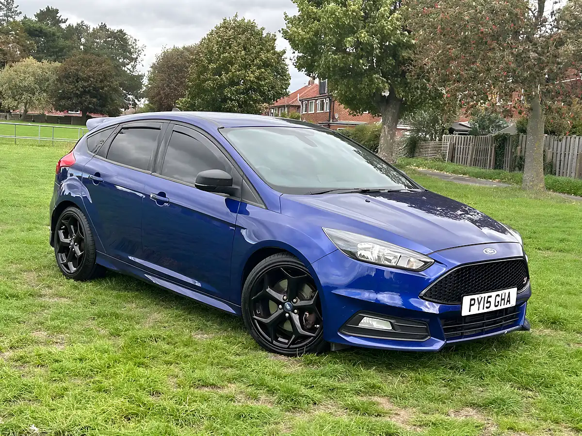 Used 2015 Ford Focus ST-2 Blue - Interior and Exterior details 3