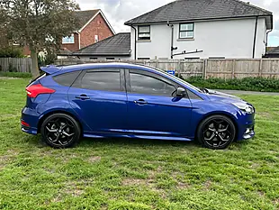 Used 2015 Ford Focus ST-2 Blue - Interior and Exterior details 4