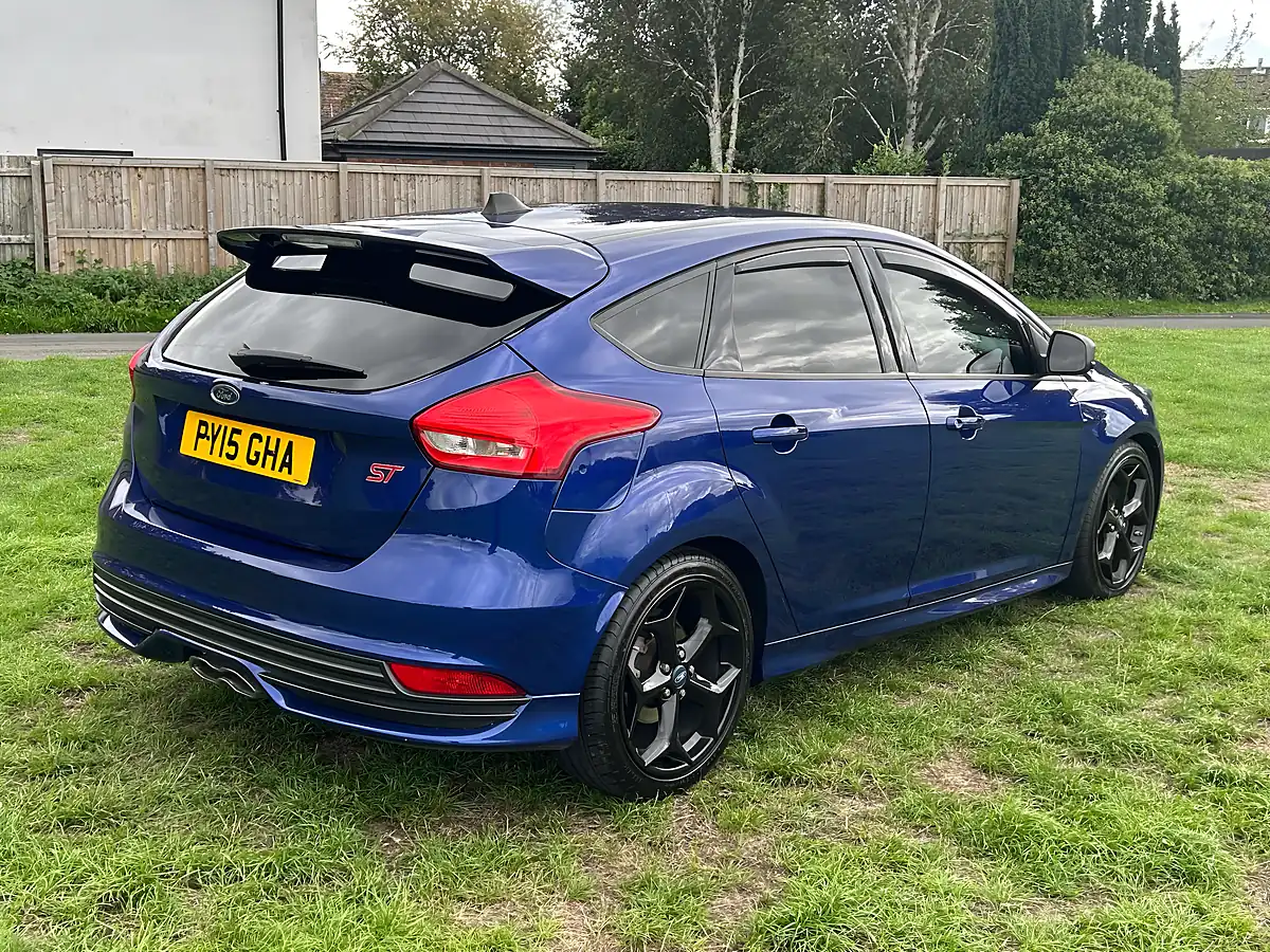Used 2015 Ford Focus ST-2 Blue - Interior and Exterior details 5