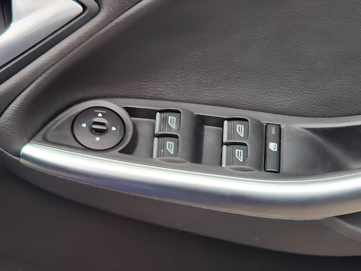 Used 2015 Ford Focus ST-2 Blue - Interior and Exterior details 15
