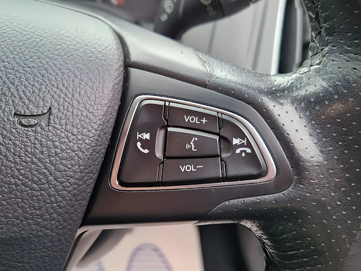 Used 2015 Ford Focus ST-2 Blue - Interior and Exterior details 20