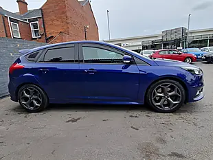 Used 2015 Ford Focus ST-2 Blue - Interior and Exterior details 7