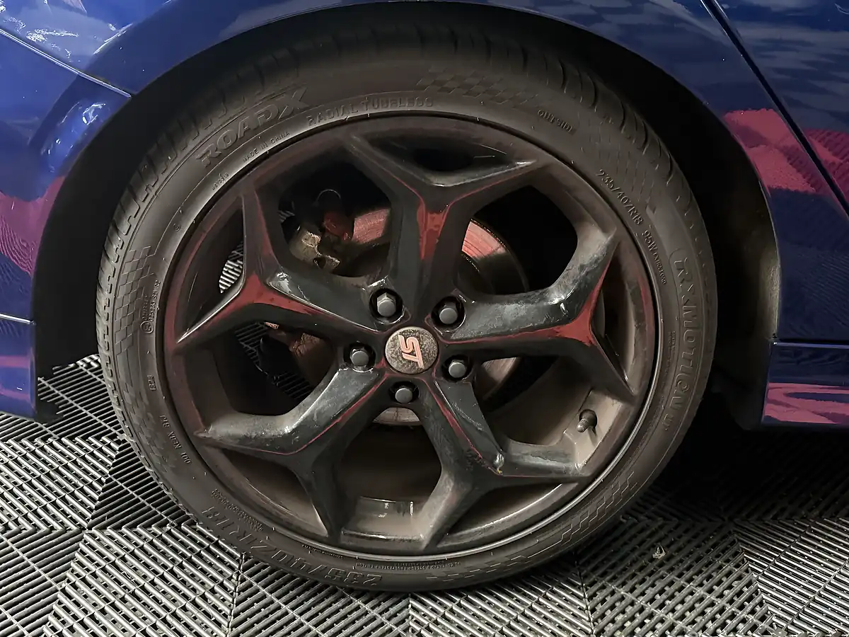 Used 2015 Ford Focus ST-2 Blue - Interior and Exterior details 10