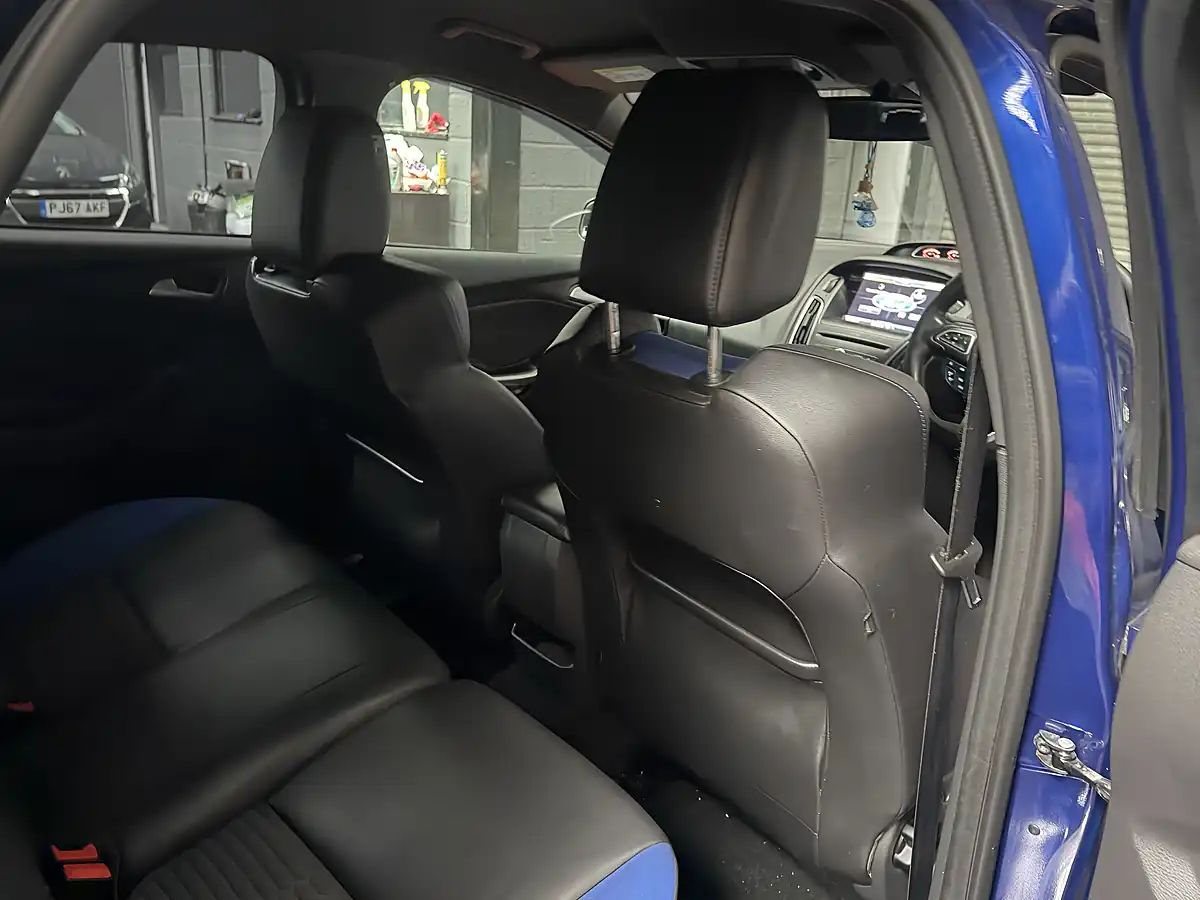 Used 2015 Ford Focus ST-2 Blue - Interior and Exterior details 13