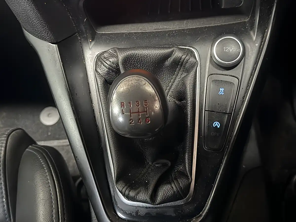 Used 2015 Ford Focus ST-2 Blue - Interior and Exterior details 19
