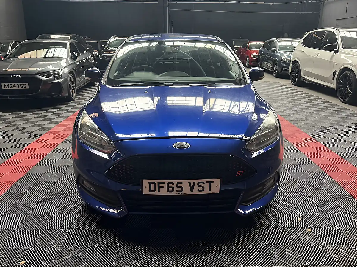 Used 2015 Ford Focus ST-2 Blue - Interior and Exterior details 4