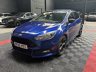 Used 2015 Ford Focus ST-2 Blue - Interior and Exterior details 7