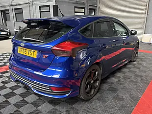 Used 2015 Ford Focus ST-2 Blue - Interior and Exterior details 8