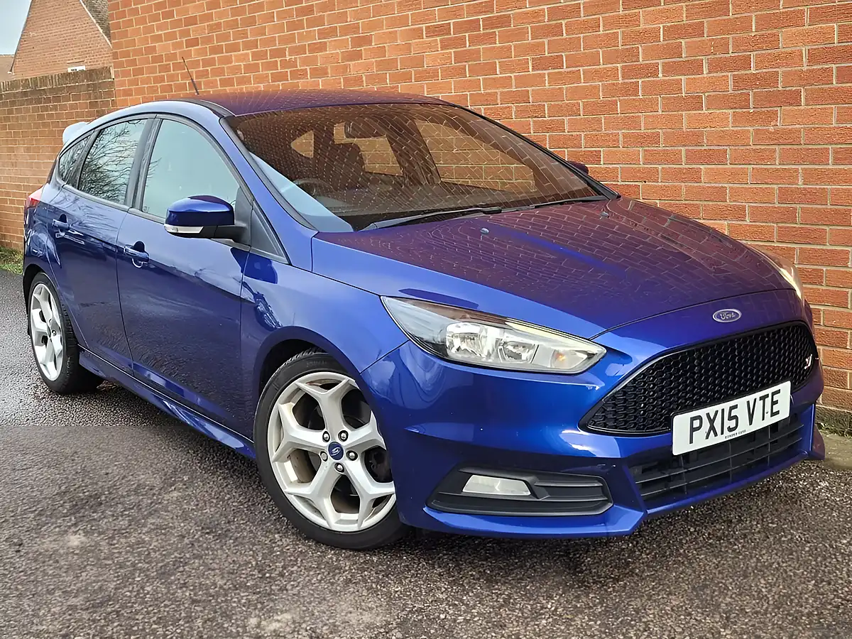Used 2015 Ford Focus ST-2 Blue - Interior and Exterior details 12