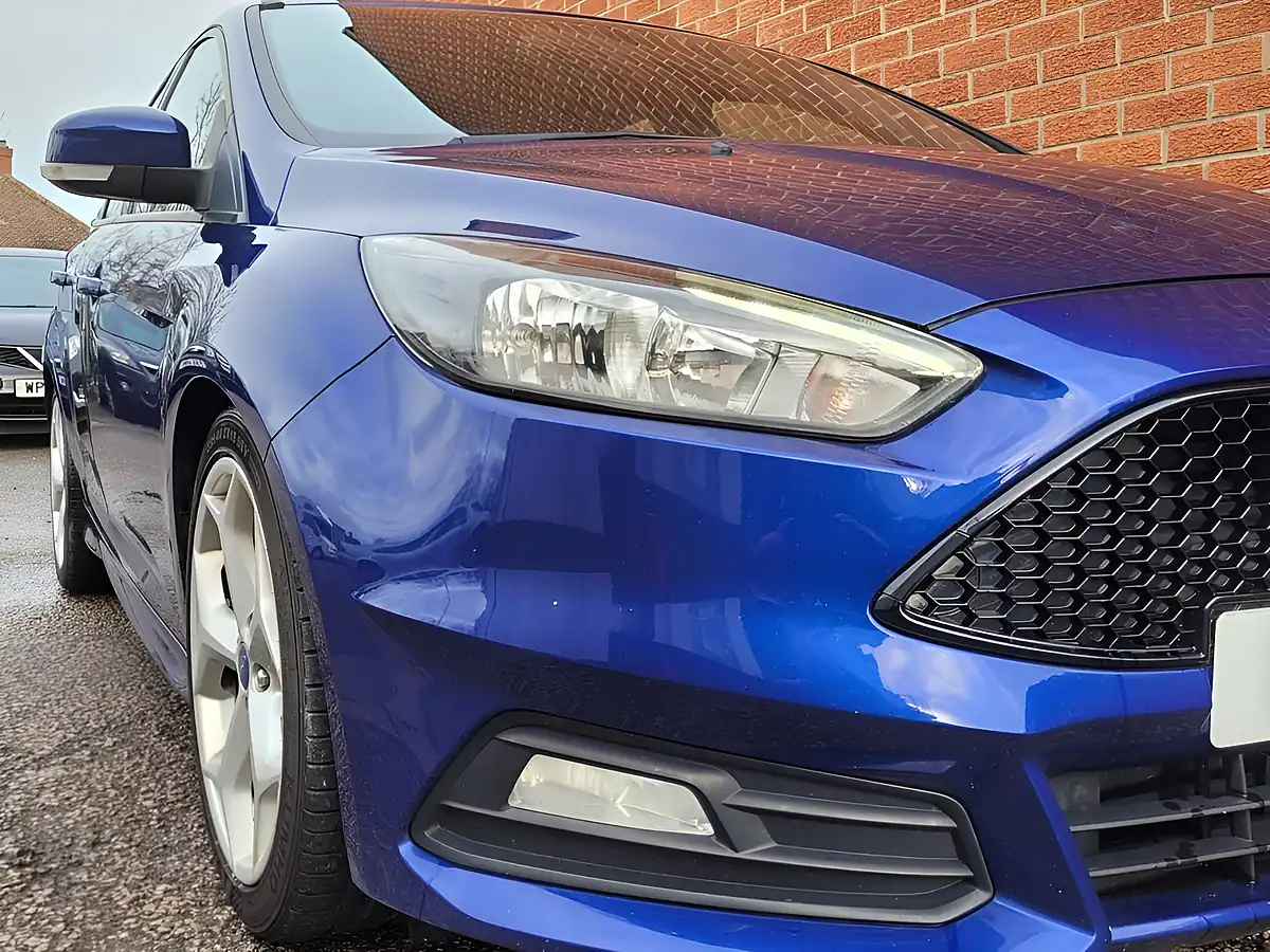 Used 2015 Ford Focus ST-2 Blue - Interior and Exterior details 9