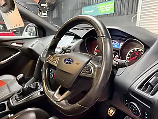 Used 2015 Ford Focus ST-2 Red - Interior and Exterior details 19