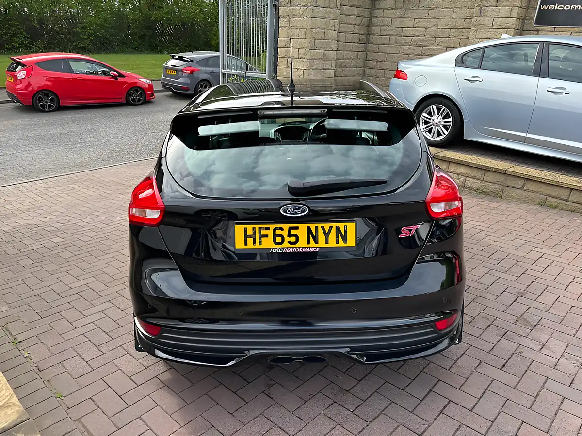 Used 2015 Ford Focus ST-2 Shadow Black - Interior and Exterior details 11