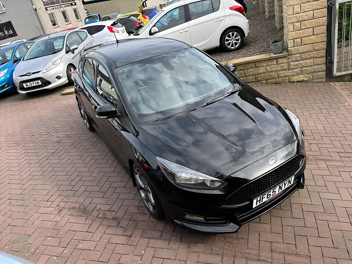 Used 2015 Ford Focus ST-2 Shadow Black - Interior and Exterior details 16