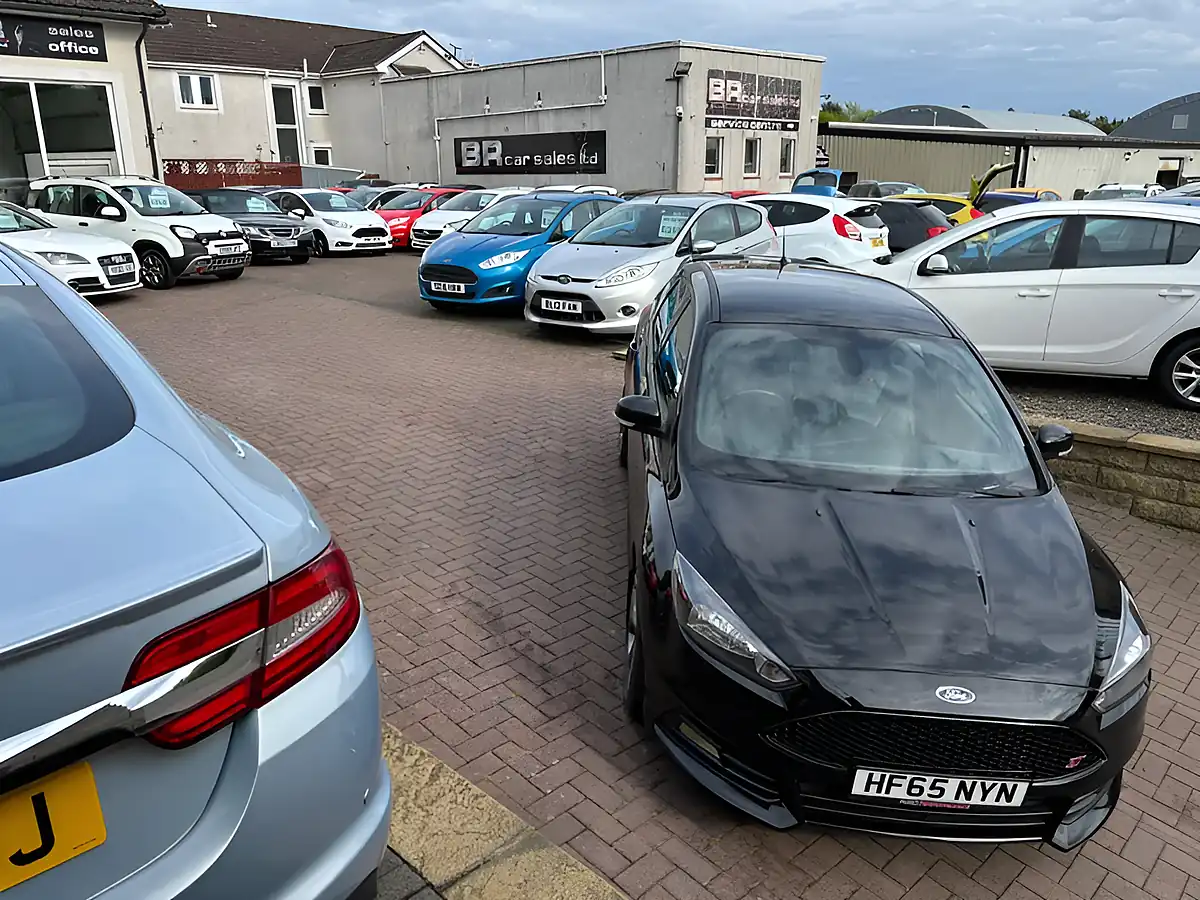 Used 2015 Ford Focus ST-2 Shadow Black - Interior and Exterior details 17