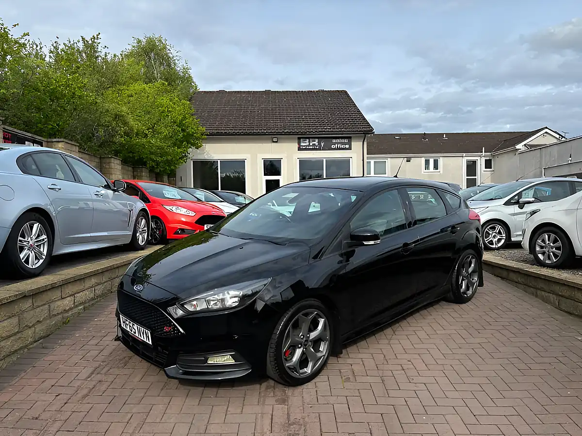 Used 2015 Ford Focus ST-2 Shadow Black - Interior and Exterior details 4