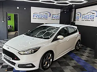 Used 2015 Ford Focus ST-2 White - Interior and Exterior details 15