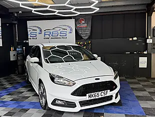 Used 2015 Ford Focus ST-2 White - Interior and Exterior details 8