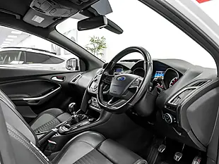 Used 2015 Ford Focus ST-2 White - Interior and Exterior details 11