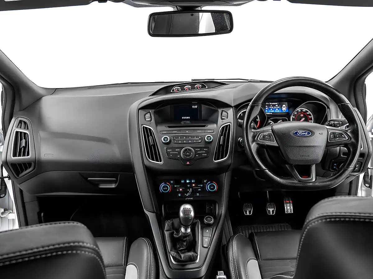 Used 2015 Ford Focus ST-2 White - Interior and Exterior details 12