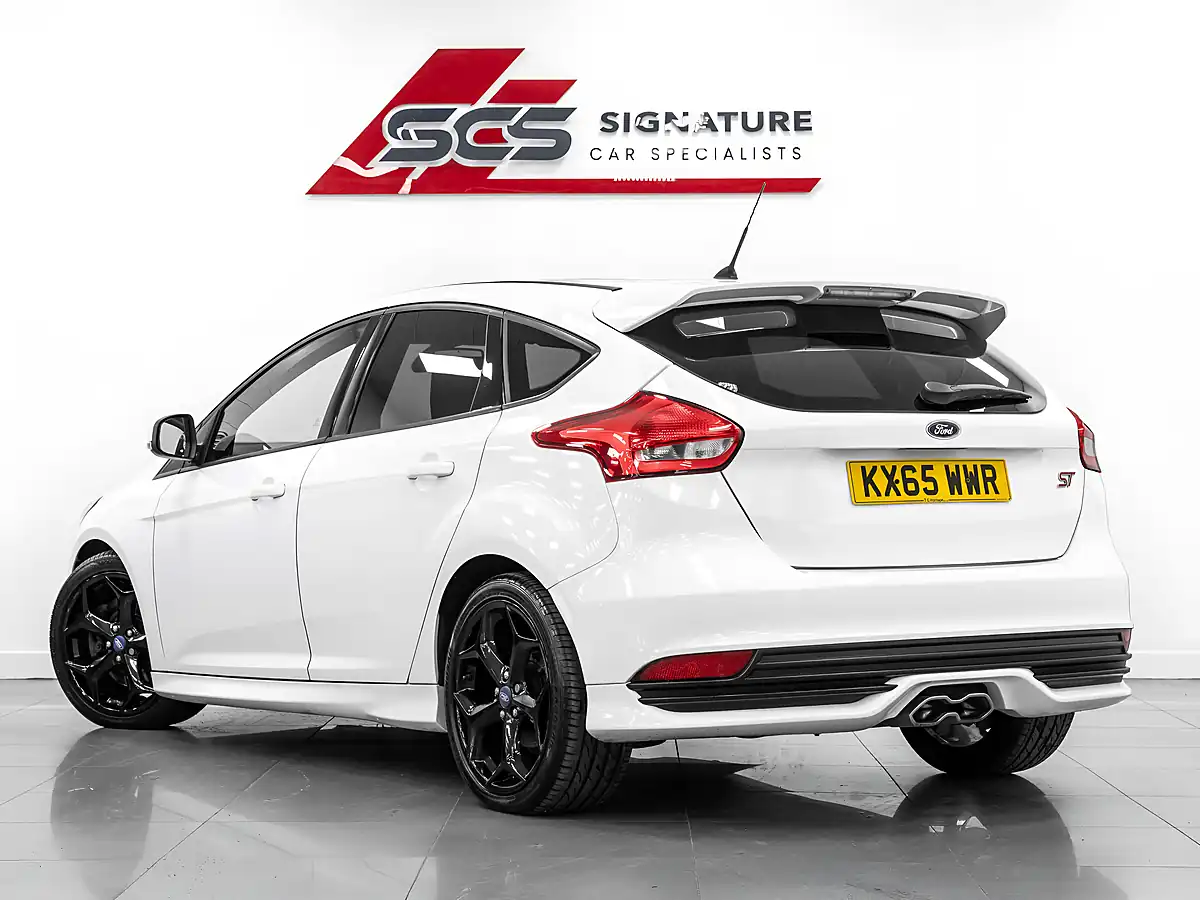 Used 2015 Ford Focus ST-2 White - Interior and Exterior details 2