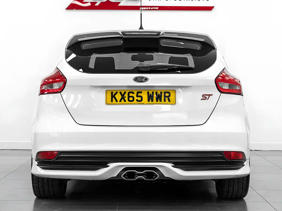 Used 2015 Ford Focus ST-2 White - Interior and Exterior details 4