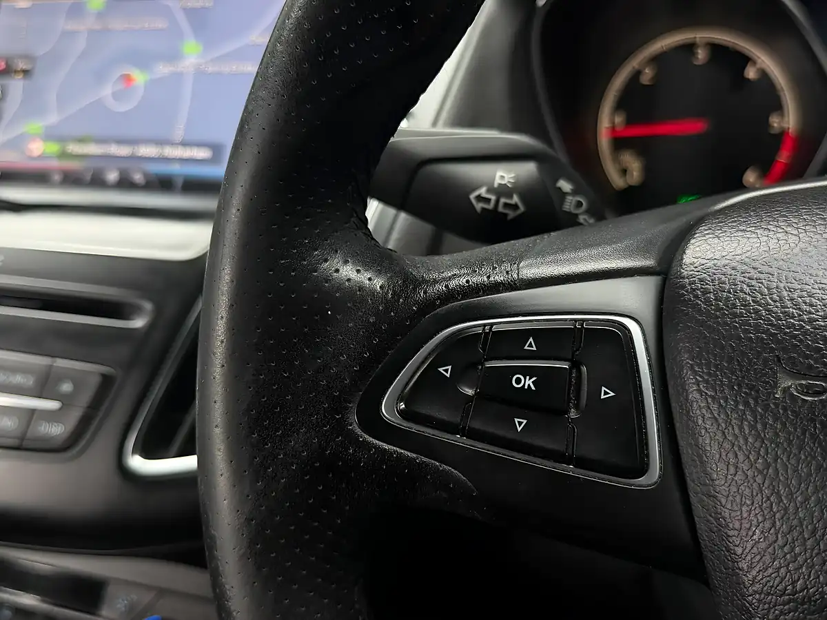 Used 2015 Ford Focus ST-2 White - Interior and Exterior details 13