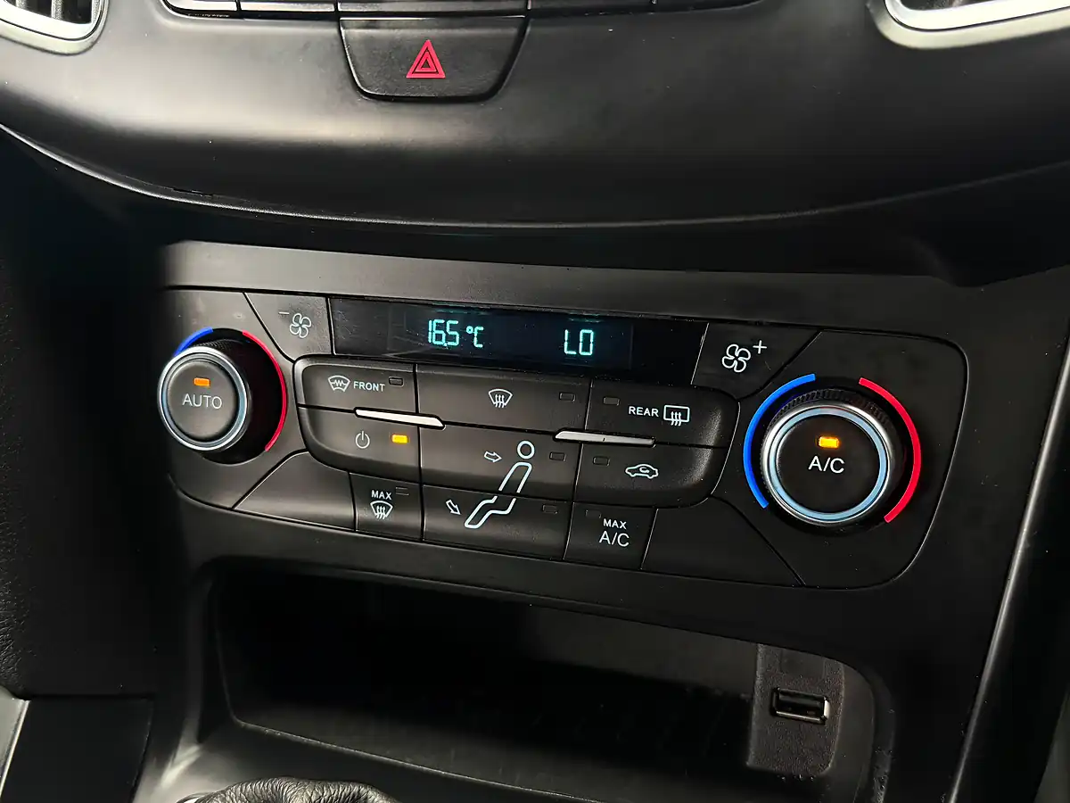 Used 2015 Ford Focus ST-2 White - Interior and Exterior details 14