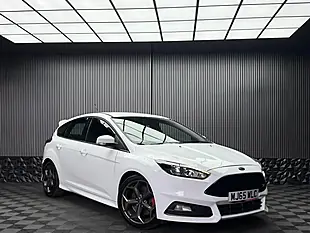 Used 2015 Ford Focus ST-2 White - Interior and Exterior details 5