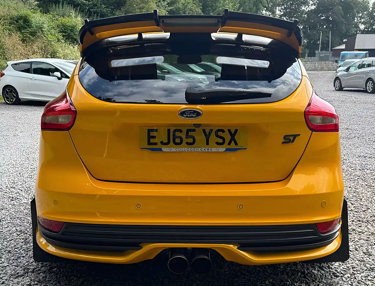 Used 2015 Ford Focus ST-2 Yellow - Interior and Exterior details 4