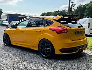 Used 2015 Ford Focus ST-2 Yellow - Interior and Exterior details 5