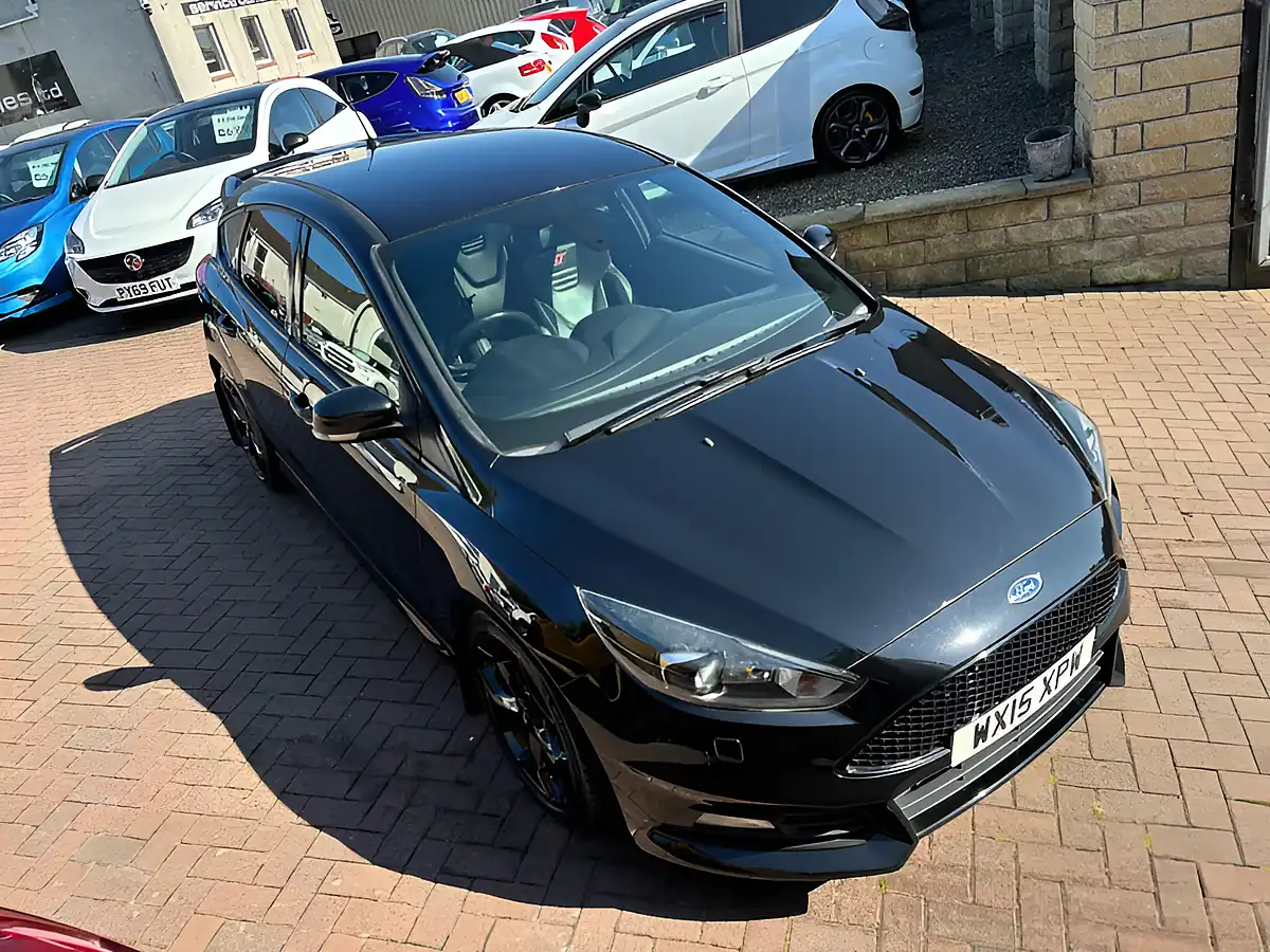 Used 2015 Ford Focus ST-3 Black - Interior and Exterior details 10