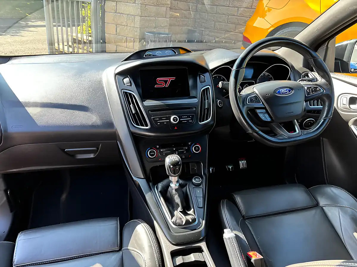 Used 2015 Ford Focus ST-3 Black - Interior and Exterior details 11