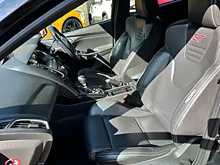 Used 2015 Ford Focus ST-3 Black - Interior and Exterior details 12