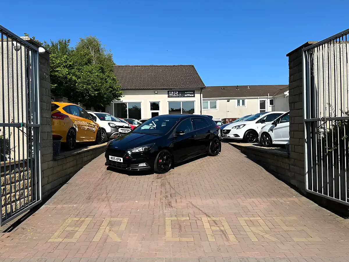 Used 2015 Ford Focus ST-3 Black - Interior and Exterior details 3