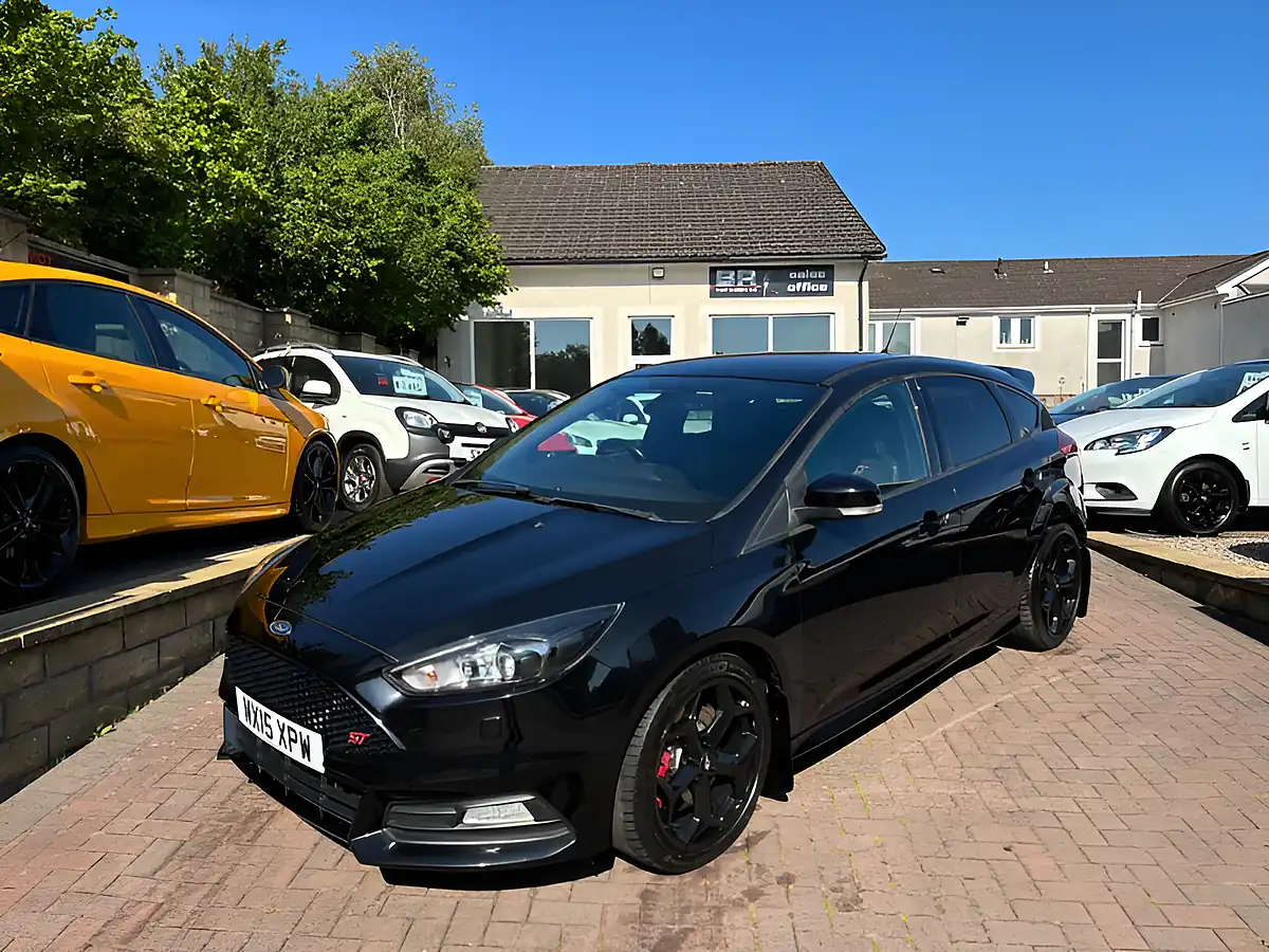 Used 2015 Ford Focus ST-3 Black - Interior and Exterior details 5