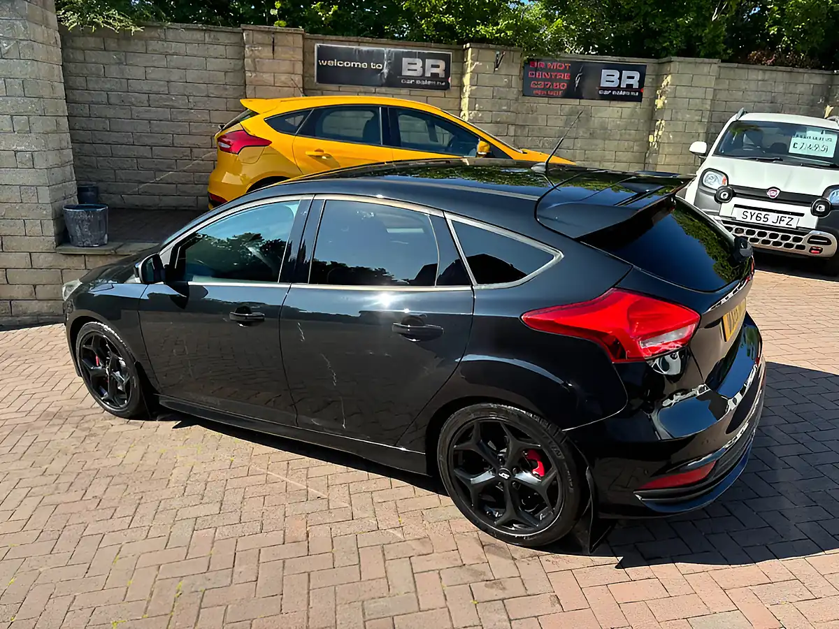 Used 2015 Ford Focus ST-3 Black - Interior and Exterior details 8